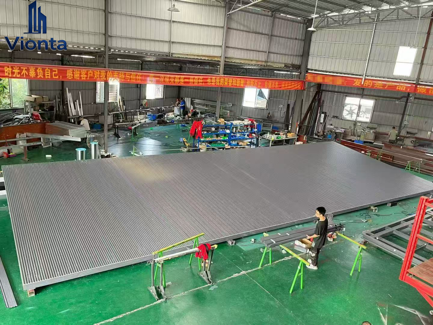 Vionta Metal アルミニウム パーゴラの出荷状況の更新